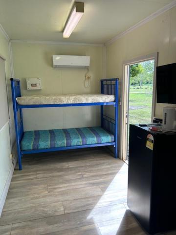 Territory Manor Motel & Caravan Park Mataranka Номер фото